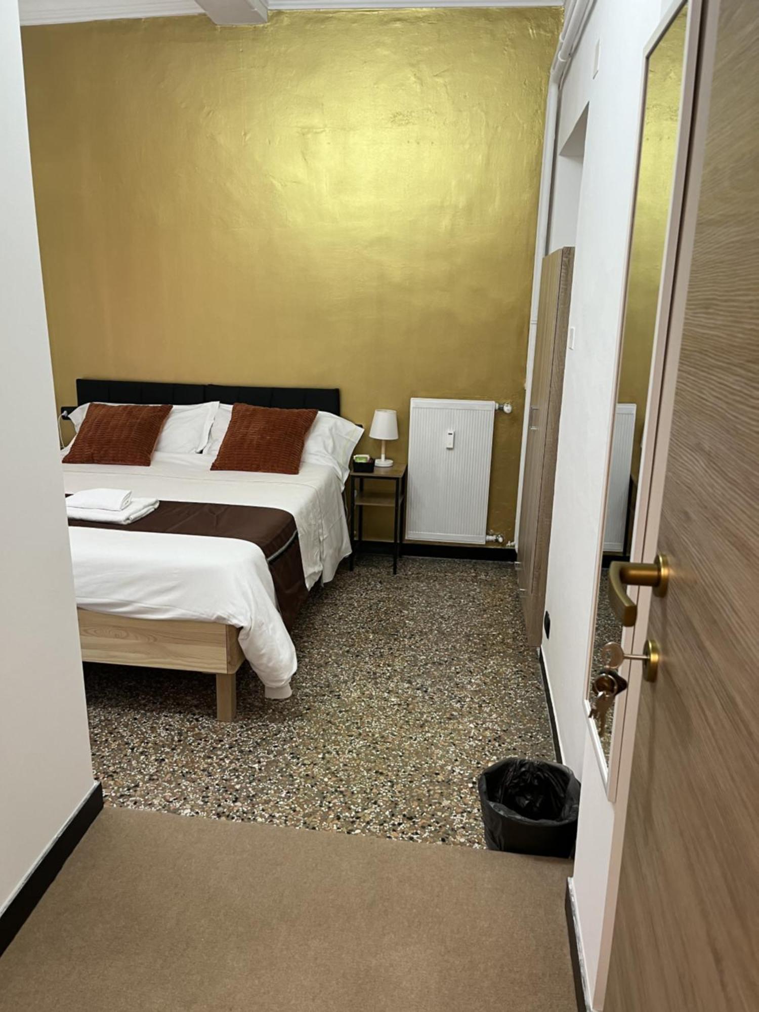 Genova Gold Rooms 客房 照片